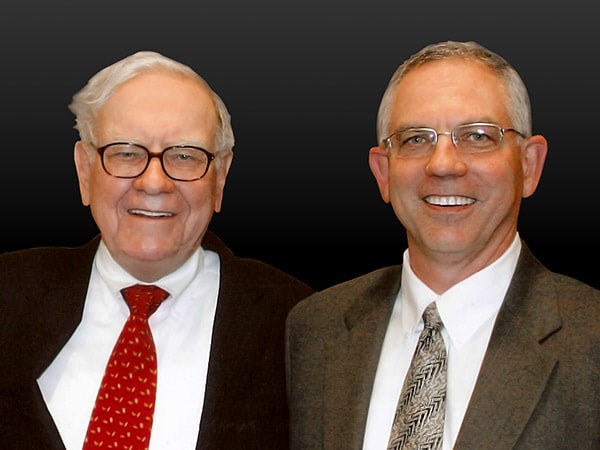 Photo de Warren Buffett et Glenn Smith